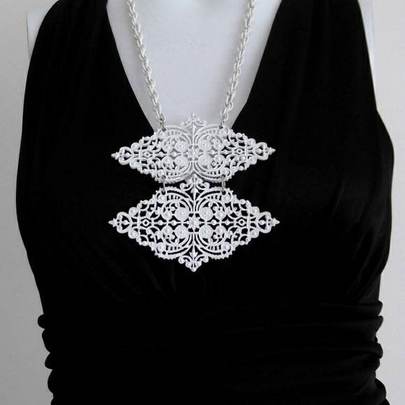 Vintage 60s 70s Enamel statement Necklace - Picture 1 of 4